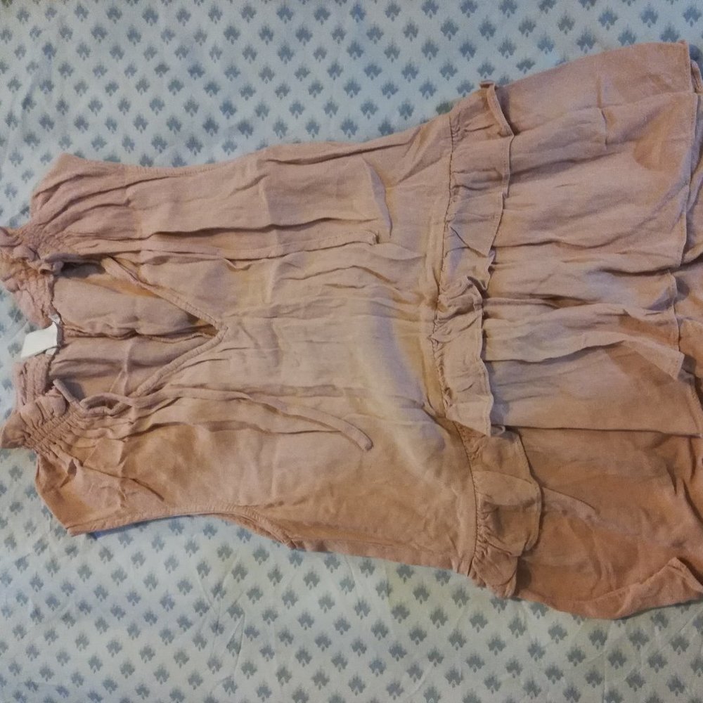 H&M Sleeveless V-neck Blouse